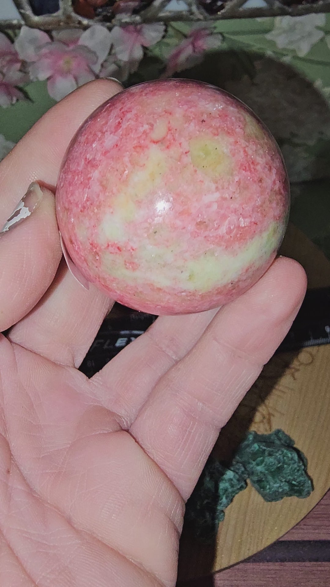 Thulite sphere 35F