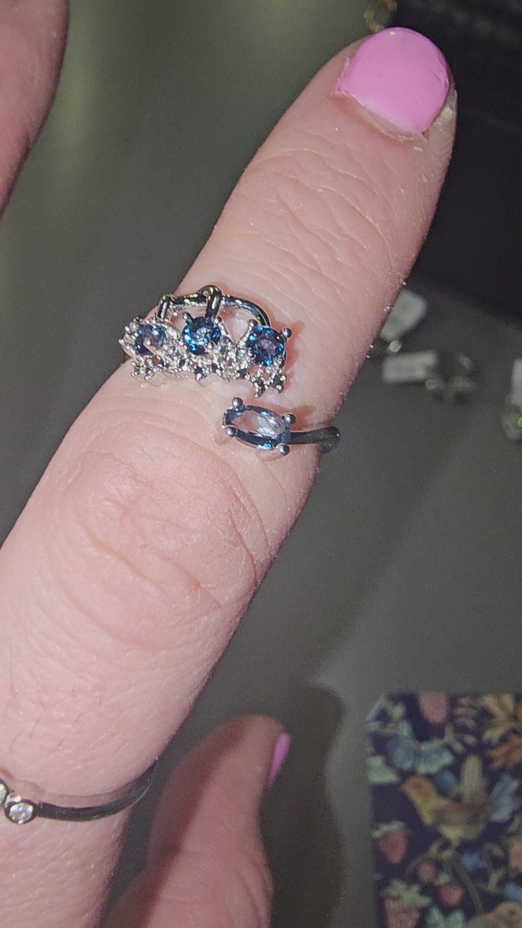 Blue topaz ring 15y