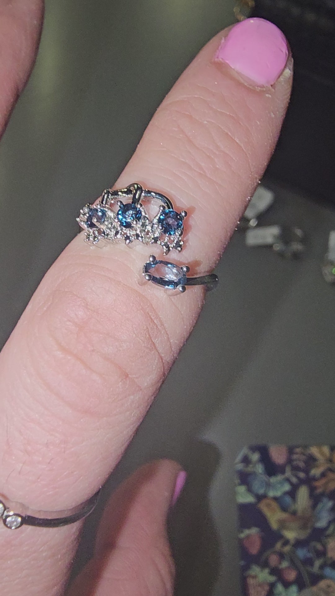 Blue topaz ring 15y