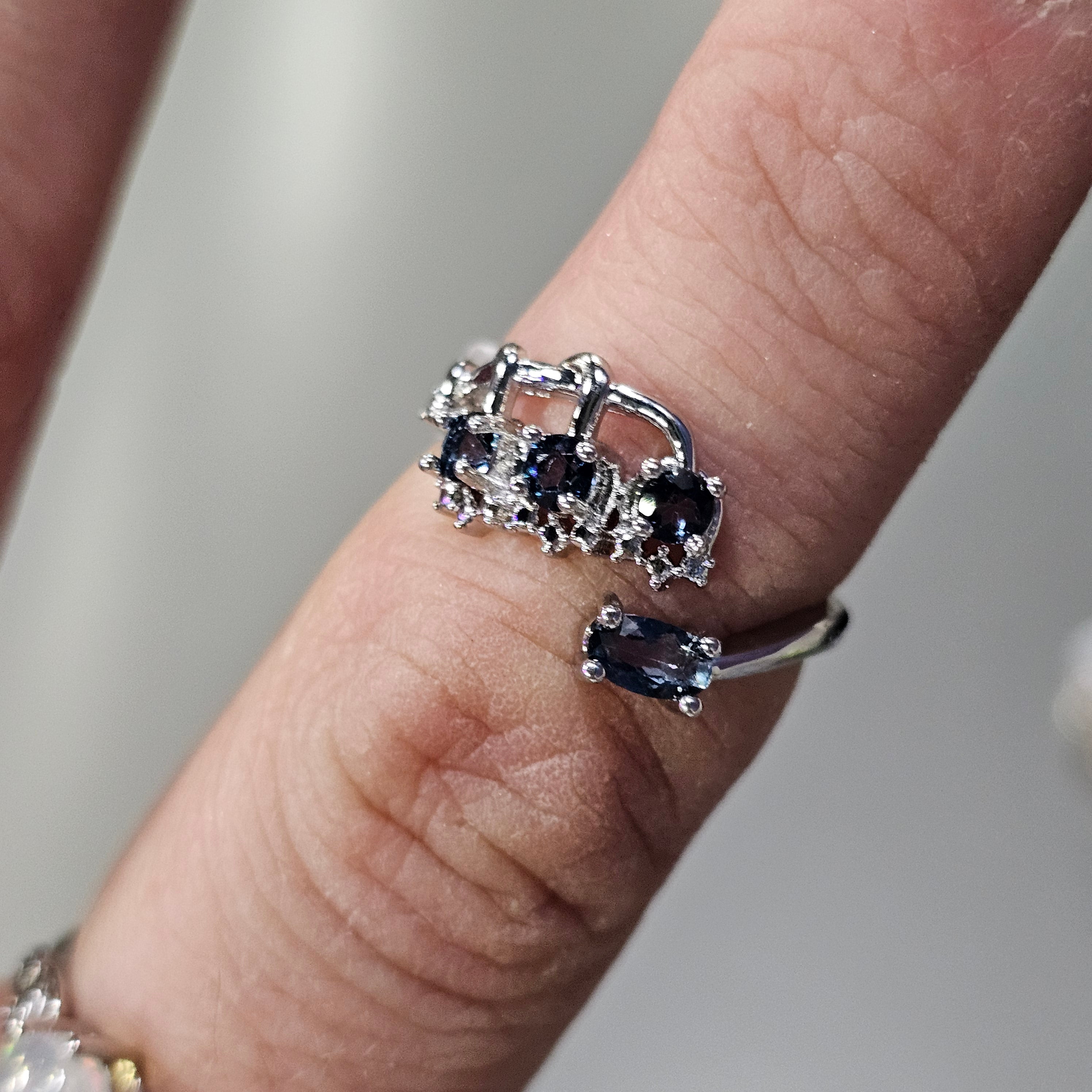 Blue topaz ring 15y