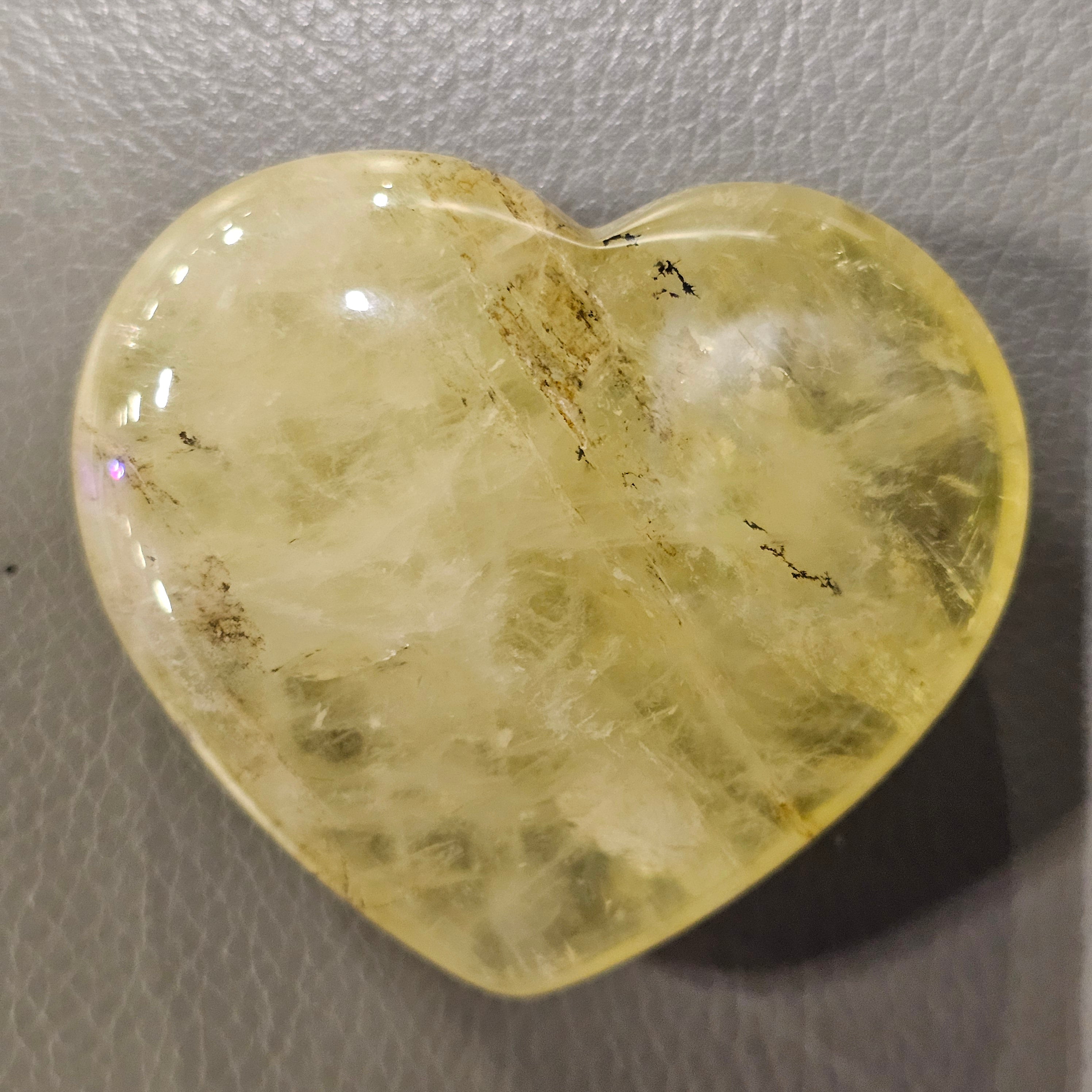 Dentritic citrine heart