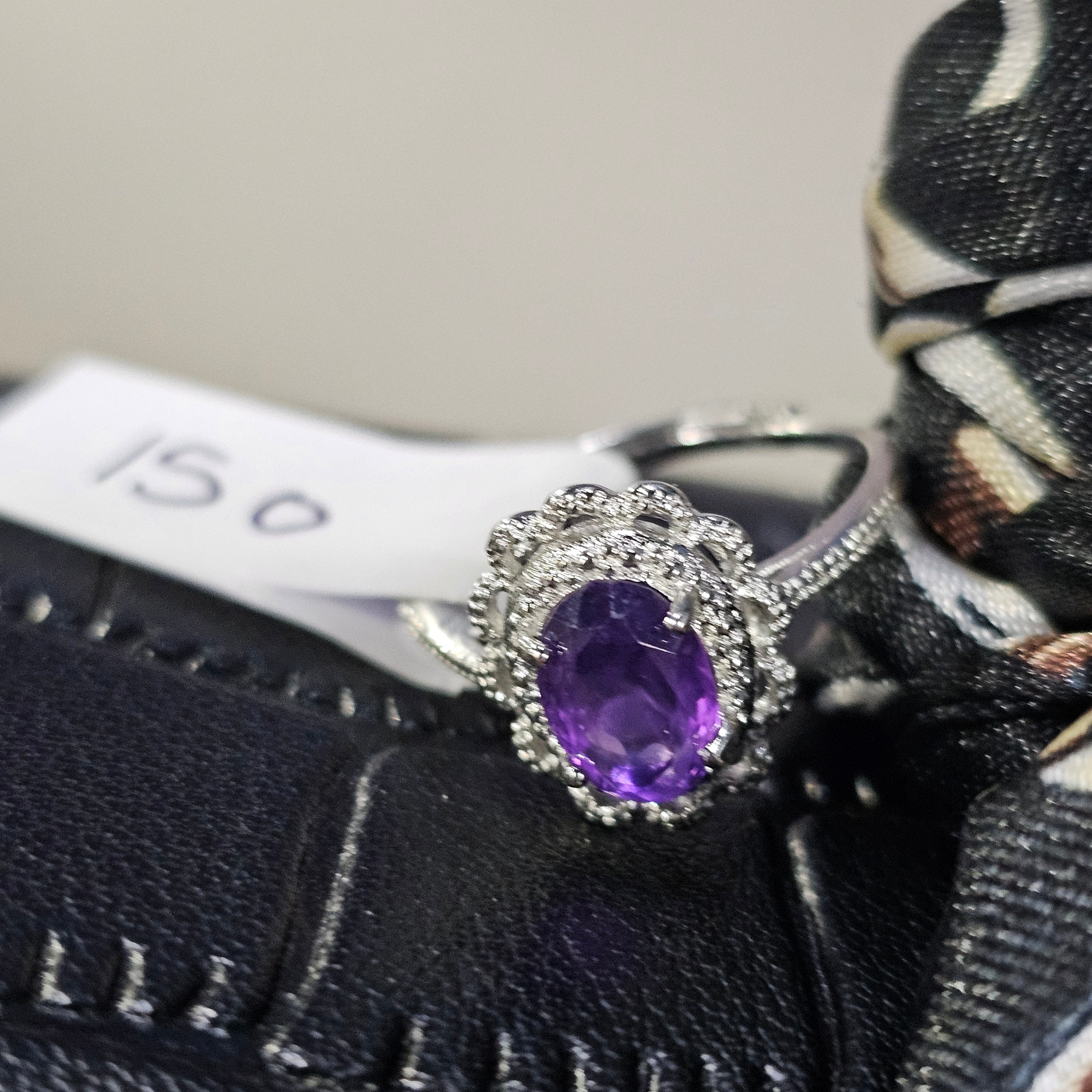 Amethyst ring 15o