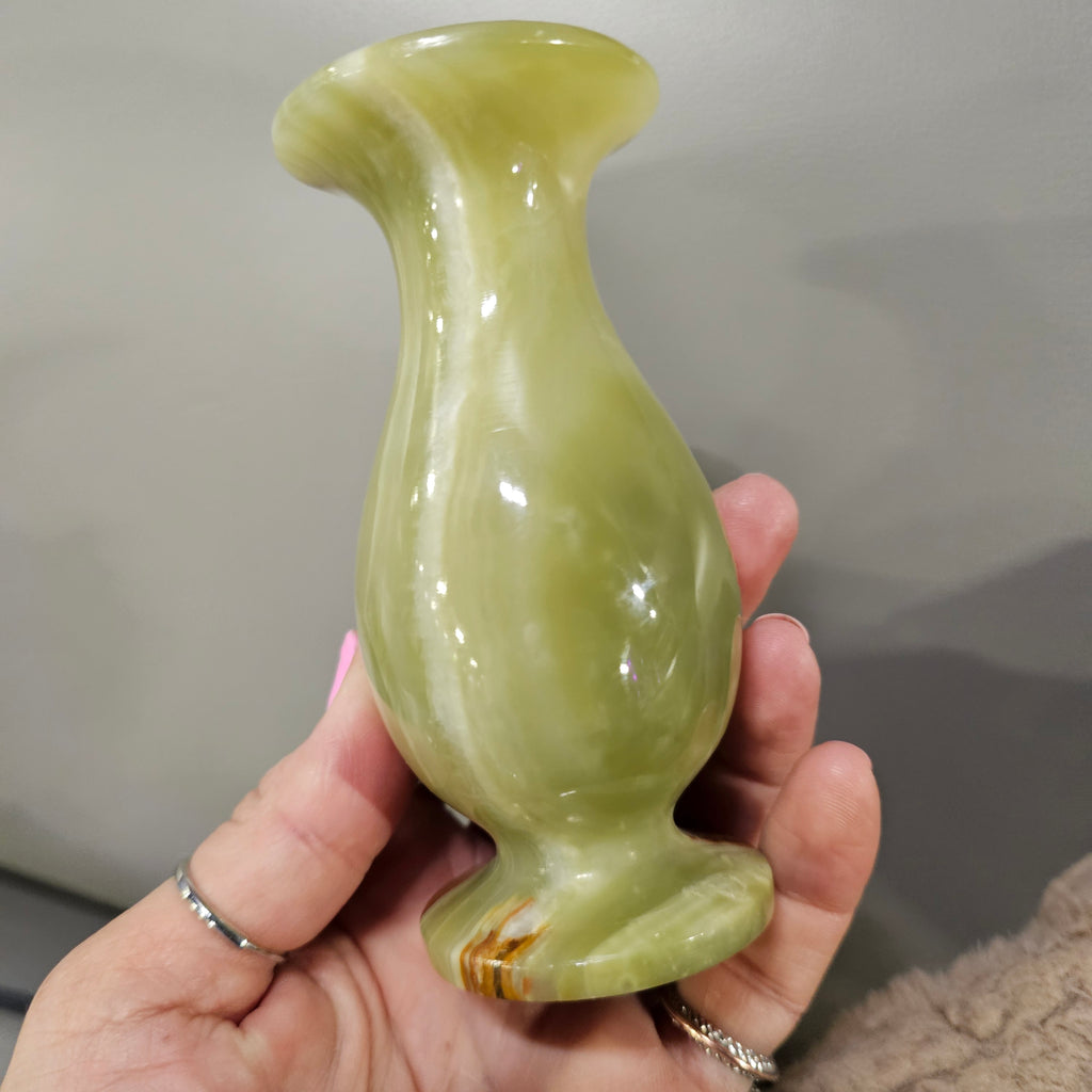 Afghan jade vase